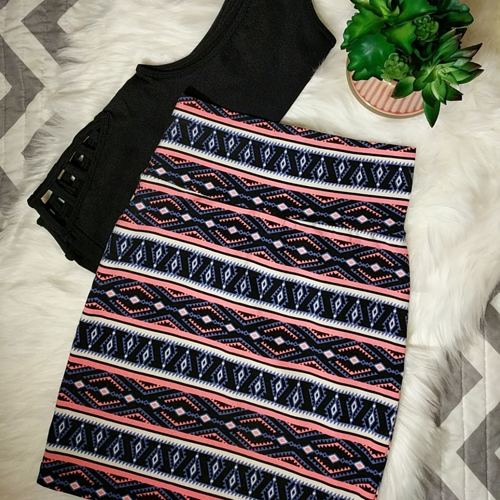 Charlotte Russe Aztec Pencil Skirt- (NWOT)